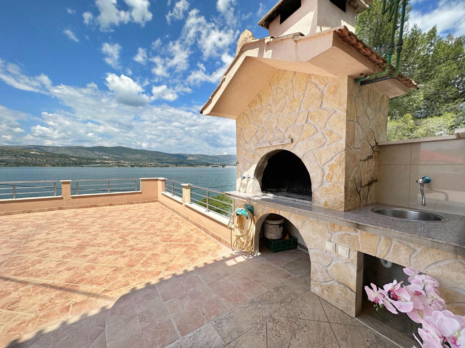 Apartments Vini Trogir Exterior foto