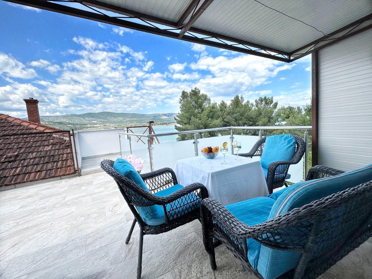 Apartments Vini Trogir Exterior foto
